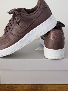Nike Air Force 1 Low Brown Croc Leather – Women’s Sneakers